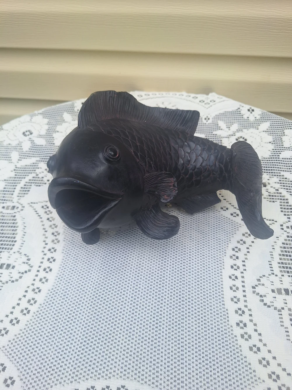 Dark Brown Resin Fish Statue for Aquarium & Home Decor